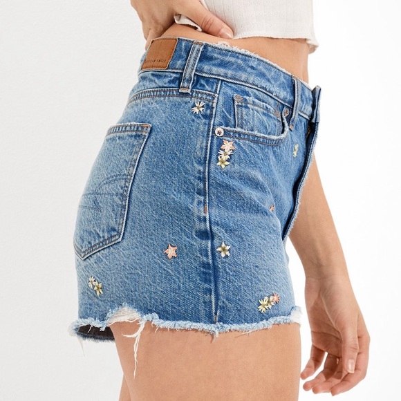 AE Denim Mom Shorts - Picture 4 of 4